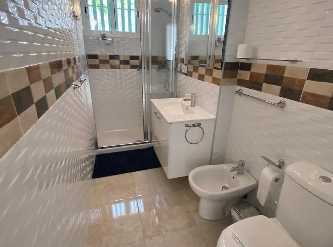 Island Village Ocean View Apartment *