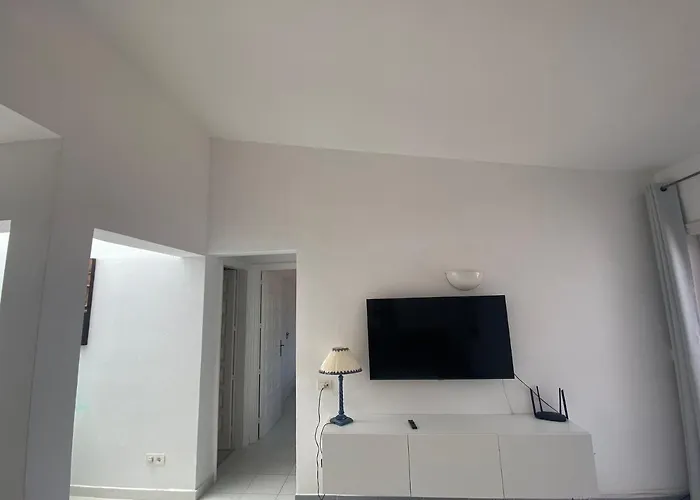아파트 Island Village Ocean View 아데제