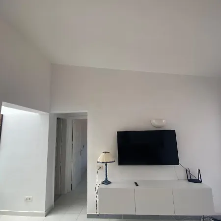 דירה Island Village Ocean View אדחה