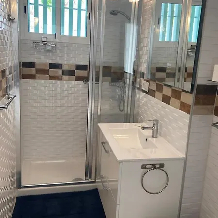 Island Village Ocean View * אדחה